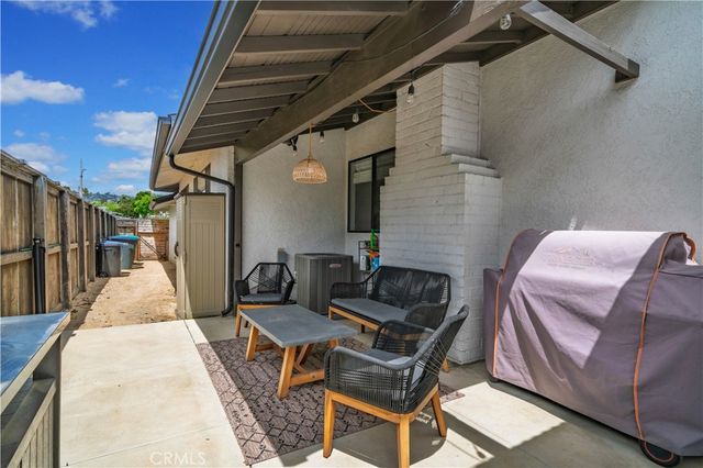 1740 E Francis, La Habra, CA 90631