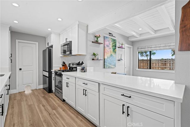 1740 E Francis, La Habra, CA 90631