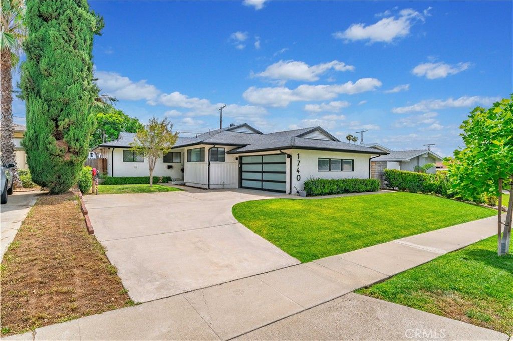 1740 E Francis, La Habra, CA 90631