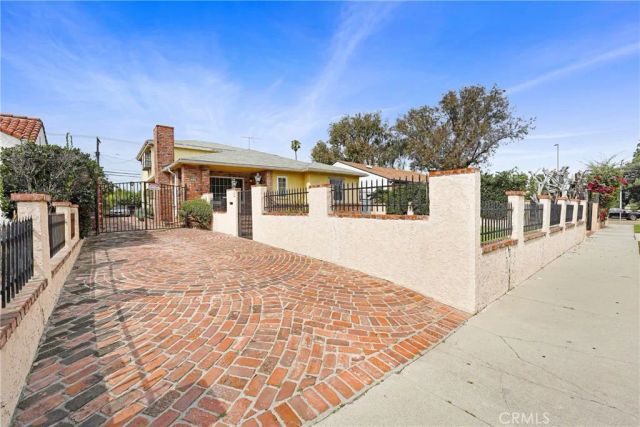 1009 S Rimpau, Los Angeles, CA 90019