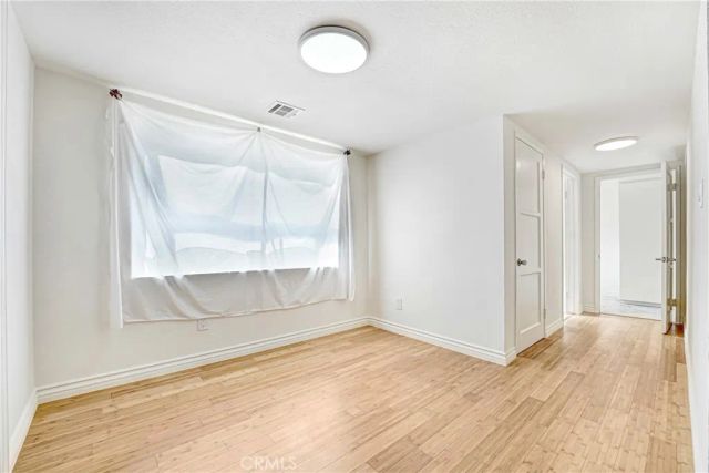 1009 S Rimpau, Los Angeles, CA 90019
