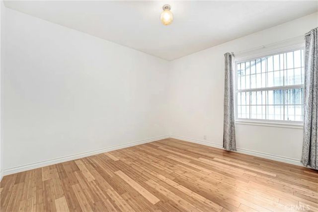 1009 S Rimpau, Los Angeles, CA 90019