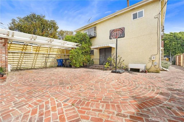 1009 S Rimpau, Los Angeles, CA 90019