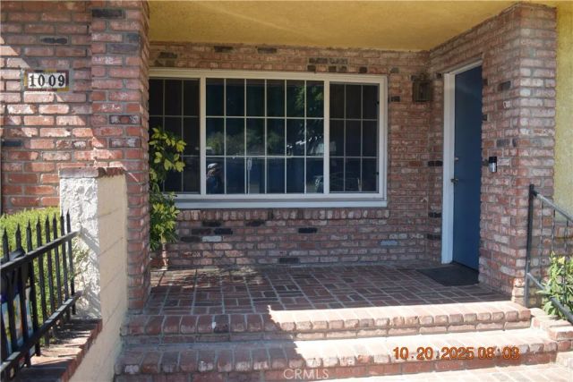 1009 S Rimpau, Los Angeles, CA 90019