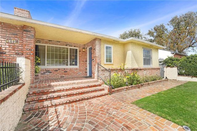 1009 S Rimpau, Los Angeles, CA 90019