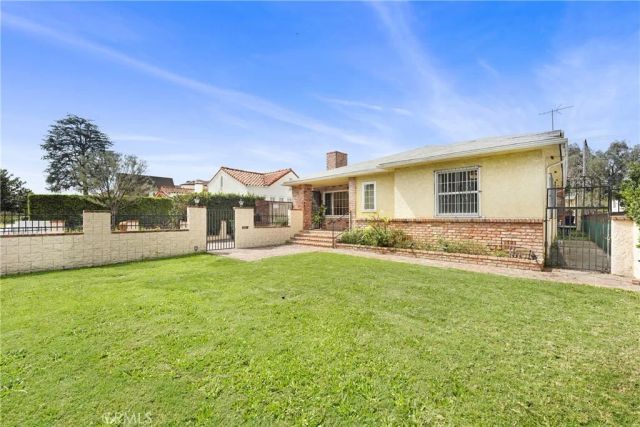 1009 S Rimpau, Los Angeles, CA 90019