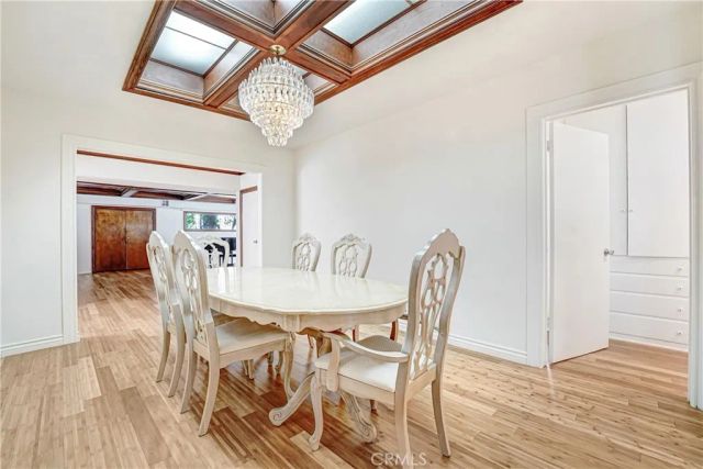 1009 S Rimpau, Los Angeles, CA 90019