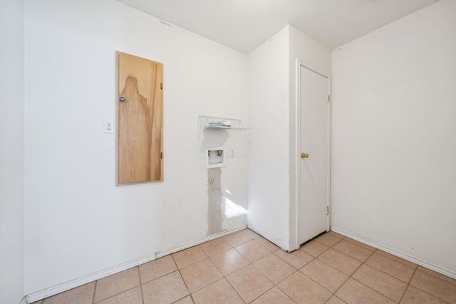 1611 Cloverleaf DR, Austin, TX 78723