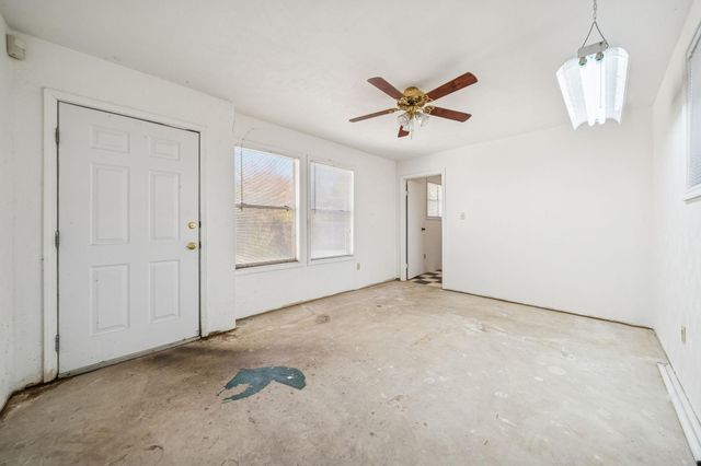 1611 Cloverleaf DR, Austin, TX 78723