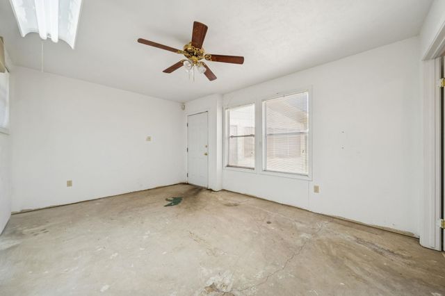 1611 Cloverleaf DR, Austin, TX 78723