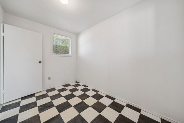 1611 Cloverleaf DR, Austin, TX 78723