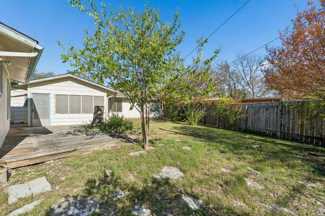 1611 Cloverleaf DR, Austin, TX 78723