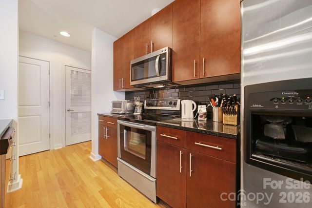 210 N Church Street 3112, Charlotte, NC 28202