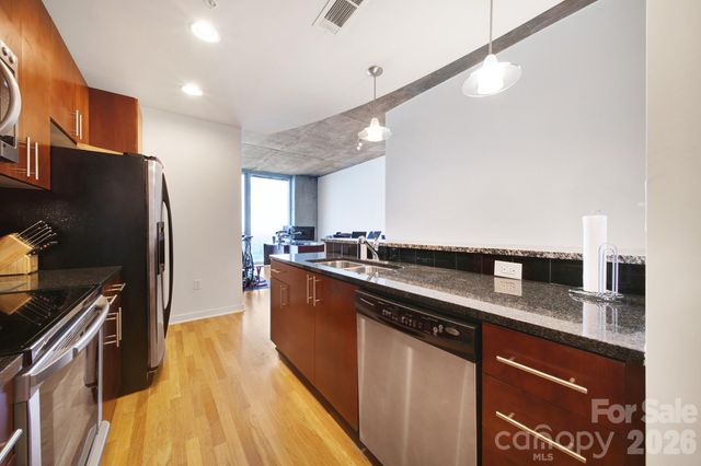 210 N Church Street 3112, Charlotte, NC 28202