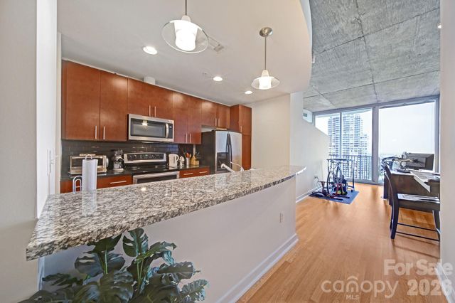 210 N Church Street 3112, Charlotte, NC 28202