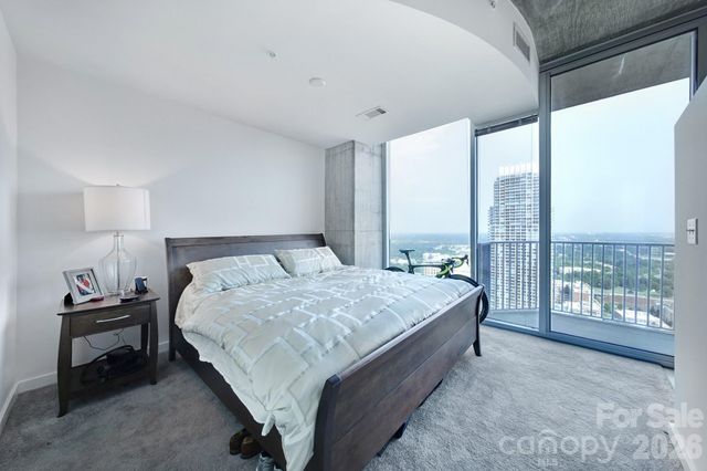 210 N Church Street 3112, Charlotte, NC 28202