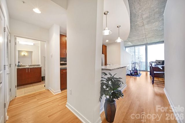 210 N Church Street 3112, Charlotte, NC 28202