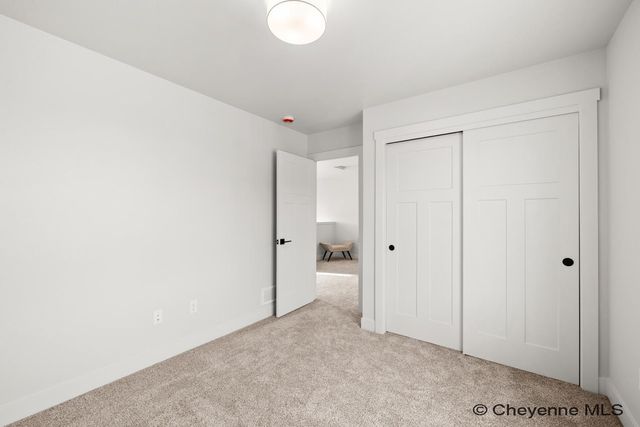 1421 OPEN RANGE RD, Cheyenne, WY 82007
