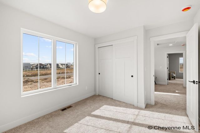 1421 OPEN RANGE RD, Cheyenne, WY 82007