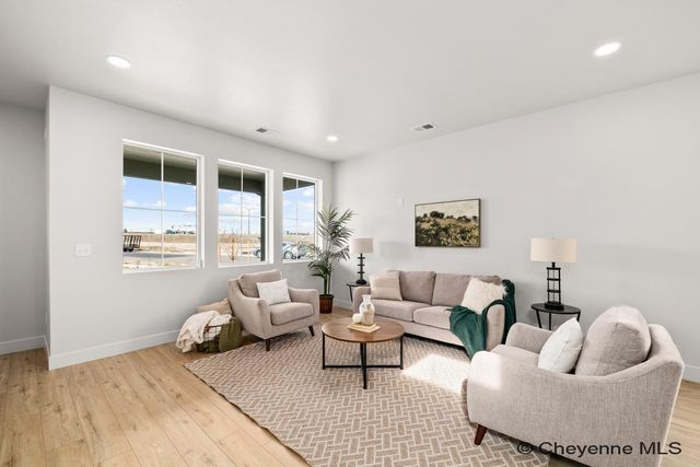 1421 OPEN RANGE RD, Cheyenne, WY 82007