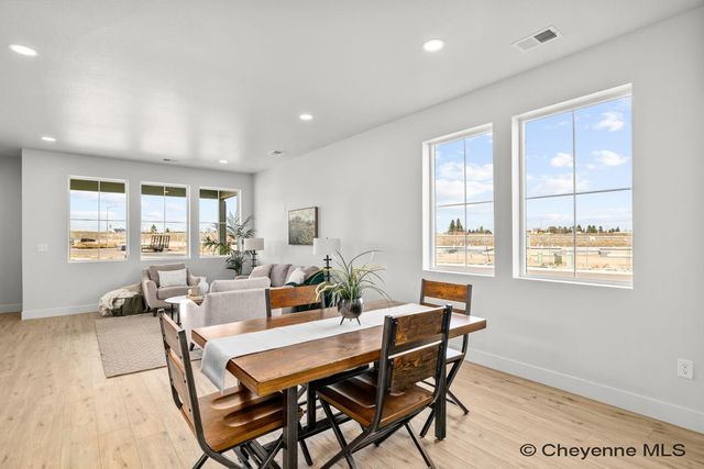 1421 OPEN RANGE RD, Cheyenne, WY 82007