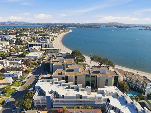 4016 Gresham D1, San Diego, CA 92109