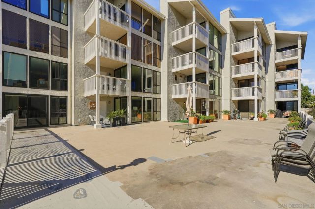 4016 Gresham D1, San Diego, CA 92109