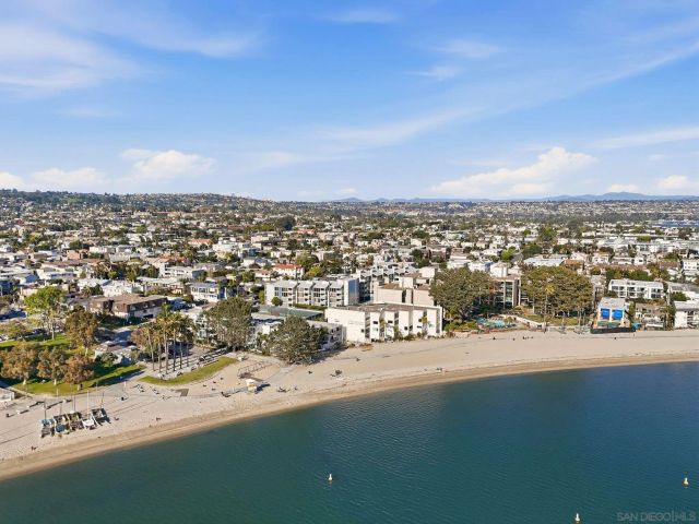 4016 Gresham D1, San Diego, CA 92109