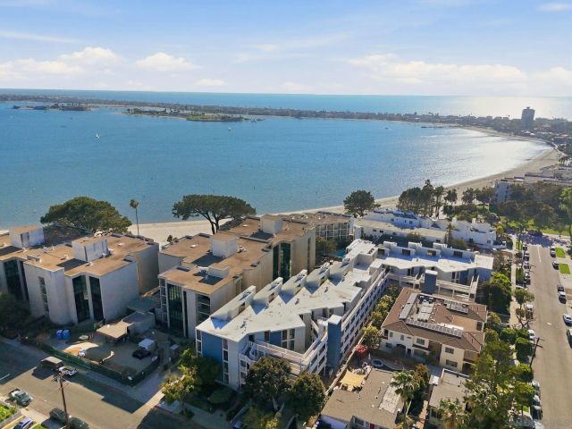 4016 Gresham D1, San Diego, CA 92109