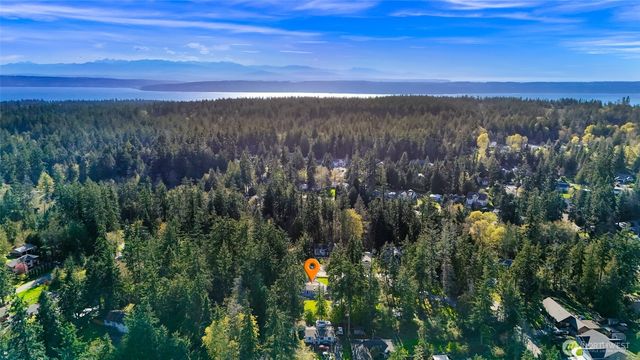 1649 Oak Ridge Drive, Camano Island, WA 98282