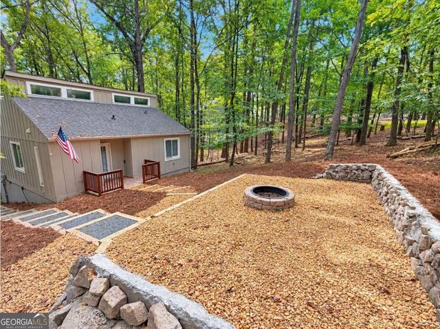 110 Indian ridge Court, Waleska, GA 30183