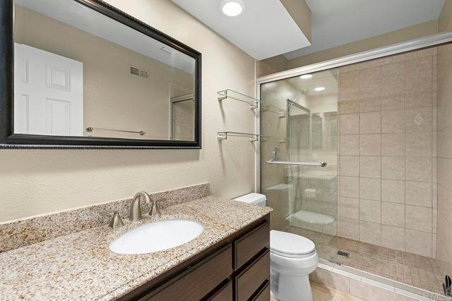 6976 Batiquitos Drive, Carlsbad, CA 92011