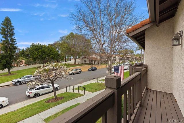 6976 Batiquitos Drive, Carlsbad, CA 92011