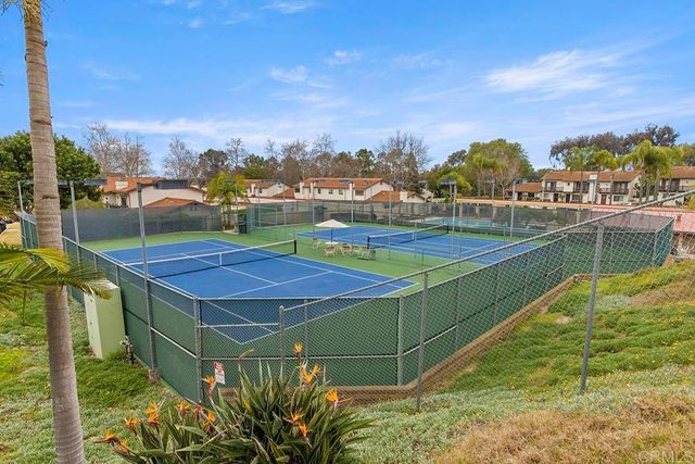 6976 Batiquitos Drive, Carlsbad, CA 92011