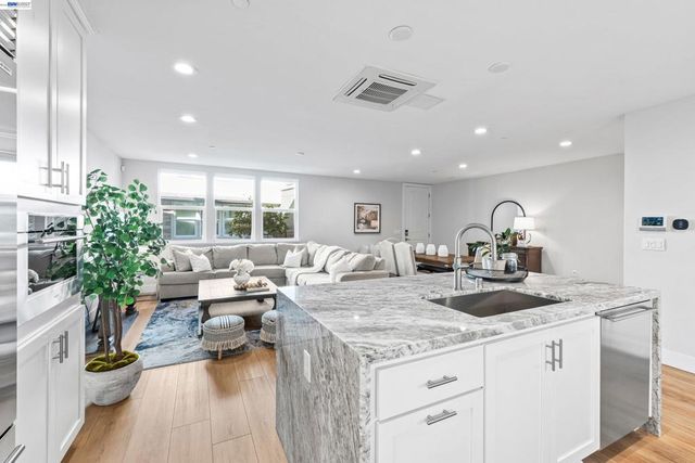 1045 1045 Spiedini Ter, San Ramon, CA 94583