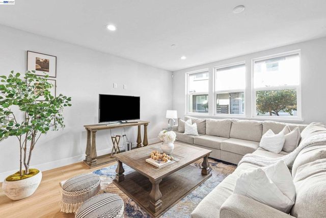 1045 1045 Spiedini Ter, San Ramon, CA 94583