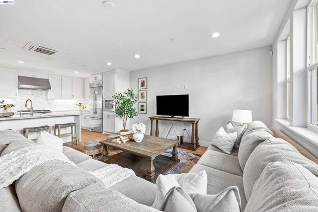 1045 1045 Spiedini Ter, San Ramon, CA 94583