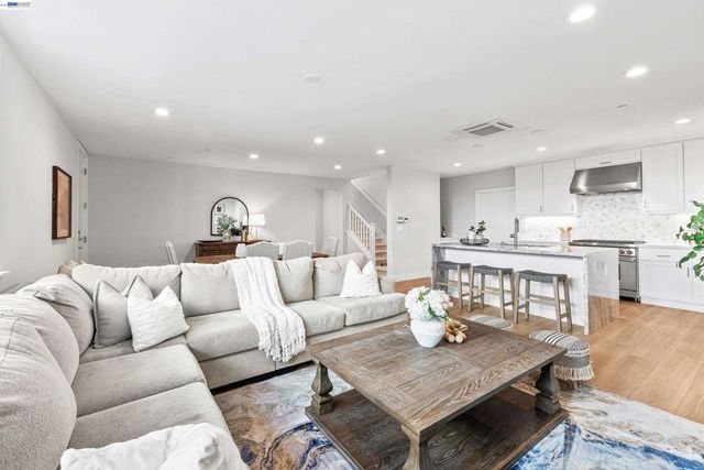 1045 1045 Spiedini Ter, San Ramon, CA 94583