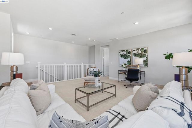 1045 1045 Spiedini Ter, San Ramon, CA 94583