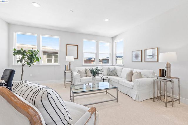 1045 1045 Spiedini Ter, San Ramon, CA 94583