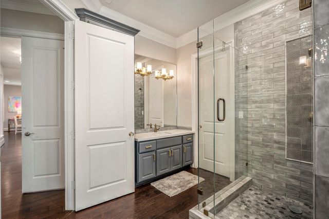 7 Chivary Oaks Court, The Woodlands, TX 77382