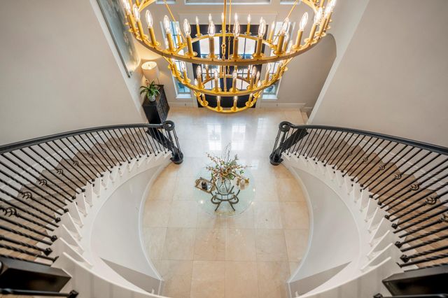 7 Chivary Oaks Court, The Woodlands, TX 77382