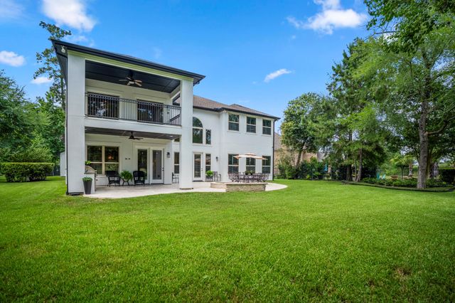 7 Chivary Oaks Court, The Woodlands, TX 77382