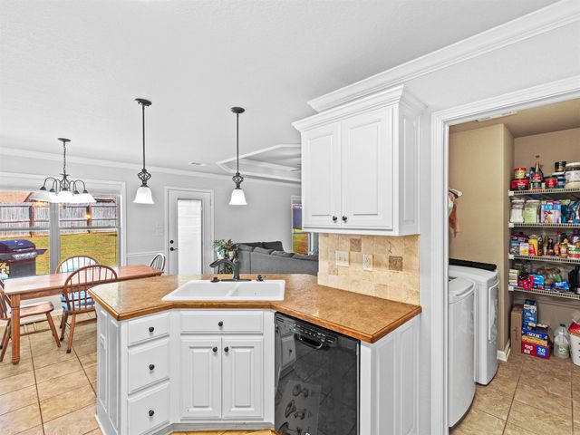 704 Rolling Rock Drive, Austin, AR 72007