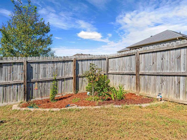 704 Rolling Rock Drive, Austin, AR 72007