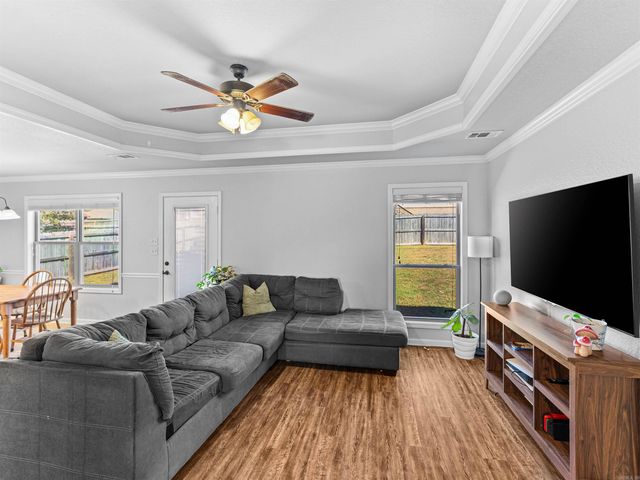 704 Rolling Rock Drive, Austin, AR 72007