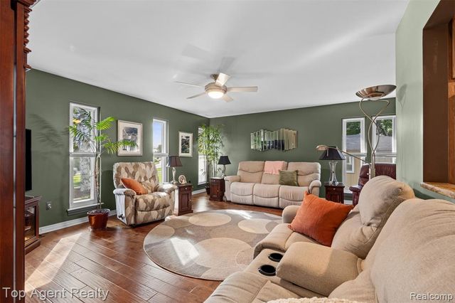 6654 Orion Road, Rochester Hills, MI 48306