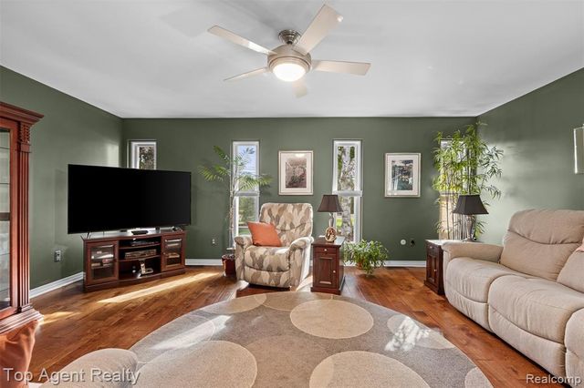 6654 Orion Road, Rochester Hills, MI 48306