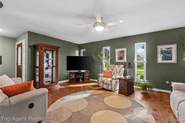 6654 Orion Road, Rochester Hills, MI 48306