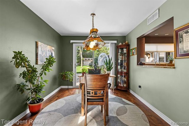 6654 Orion Road, Rochester Hills, MI 48306